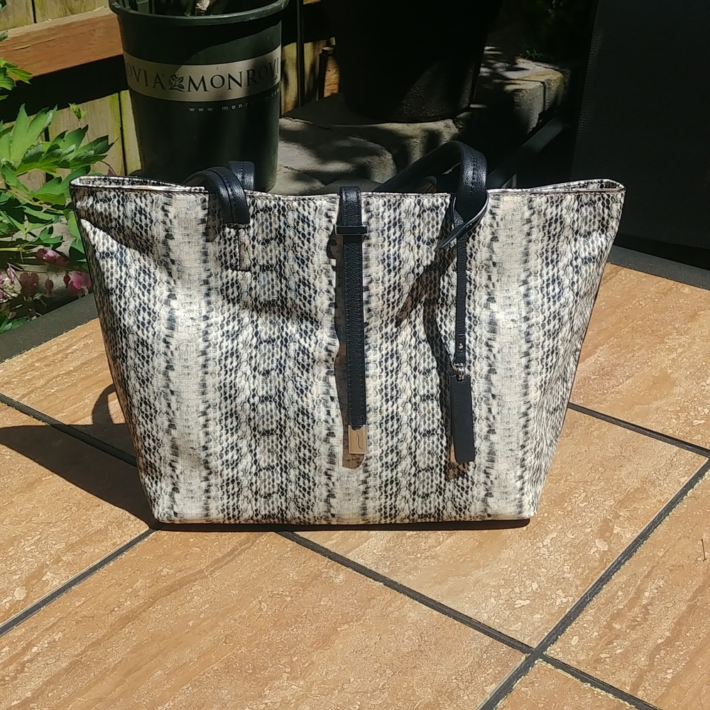 Vince Camuto Handbag